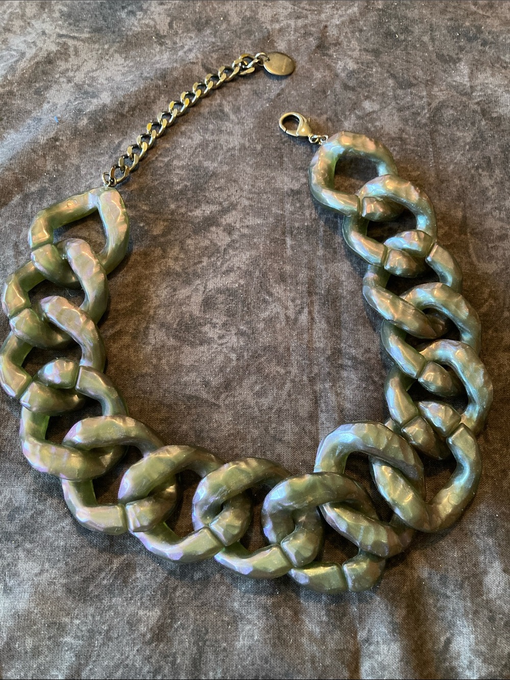 Gorgeous Iridescent Pono Made in Italy Necklace
